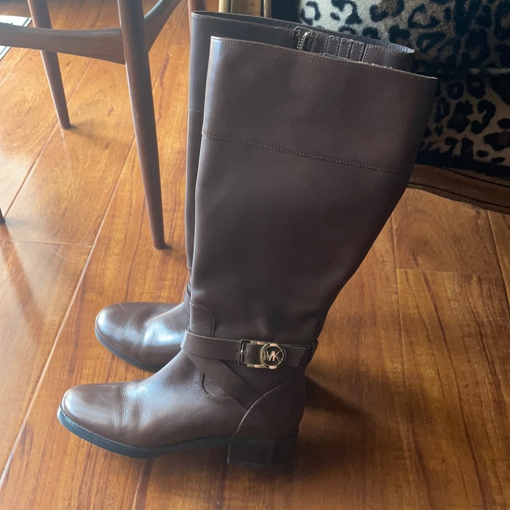 Michael Kors leather 7 1/2 wide leg riding boots